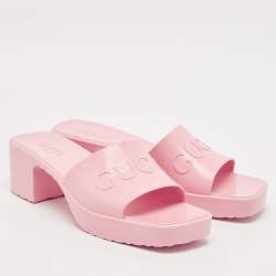 Pre Owned Gucci Pink Rubber Embossed Logo Slide Sandals Size 41
