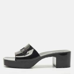 Gucci Black Rubber Logo Slide Sandals Size 39