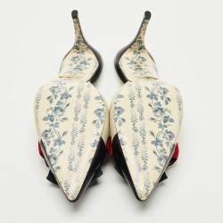 مملوكة مسبقًا حذاء سلايد غوتشي جلد أسود/كريمي مزين فيونكة ويب مقدمة مدببة مقاس 37.5