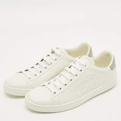 Pre Owned حذاء رياضي غوتشي إيس جلد أبيض مثقب مع شارة G متشابكة مقاس 35