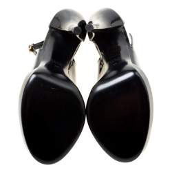 مملوكة مسبقًا Gucci Black Patent Leather Peep Toe Platform Ankle Strap Cut Out Pumps Size 36