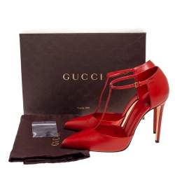 مملوكة مسبقًا Gucci Red Leather Pointed Toe T-Strap Pumps Size 39