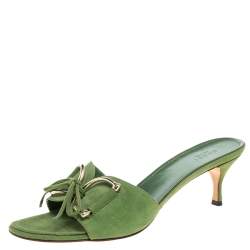 مملوكة مسبقً ا Gucci Green Suede Tied Horse-bit Mule Sandals Size 40.5
