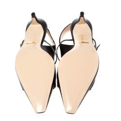 مملوكة مسبقًا صندل غوتشى فتحة كعب زومى هورسبيت جى متشابك جلد أسود مقاس 37.5