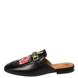 مملوكة مسبقًا Gucci Black Floral Embroidered Leather Horsebit Princetown Flat Mules Size 38