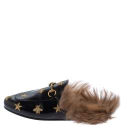 مملوكة مسبقًا Gucci Black Star And Bee Embroidered Leather Fur Lined Princetown Horsebit Mules Size 37