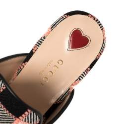 مملوكة مسبقًا حذاء سلايد غوتشي برينس تاون تويد متعدد الألوان مقاس 36.5