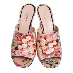 Pre Owned Gucci Beige Bloom Floral Print Leather Slide Sandals Size 37