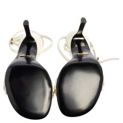 مملوكة مسبقًا Gucci White Leather Moorea Sandals Size 36.5