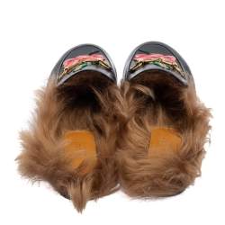 Pre Owned حذاء سلايد غوتشي برينستاون جلد مطرز مورد و بطانة فرو أسود مقاس 39