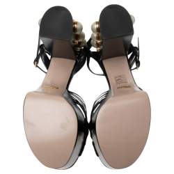 Pre Owned Gucci Black Leather Pearl & Stud Embellished Platform Sandals Size 39