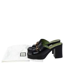 مملوكة مسبقًا Gucci Black Leather Horsebit Platform Slide Sandals Size 38.5