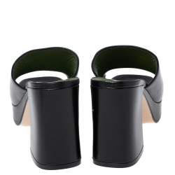 مملوكة مسبقًا Gucci Black Leather Horsebit Platform Slide Sandals Size 38.5
