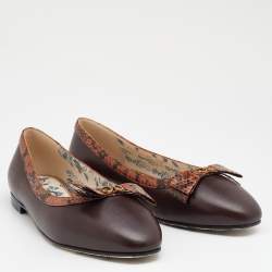 Pre Owned حذاء باليرينا فلات غوتشي جلد ثعبان بني بشعار ماركة جي جي بفيونكة مقاس 39