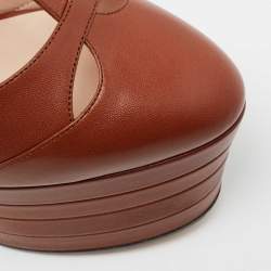 مملوكة مسبقًا حذاء كعب عالي غوتشي جلد بني سير حرف تي نعل سميك مقاس 38