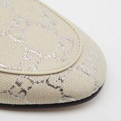 مملوكة مسبقًا حذاء لوفرز غوتشي جوردان قماش و قماش لامع مغزول جي جي فضي/أوف وايت مزين هورسبيت سليب أون مقاس 40