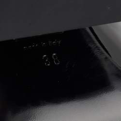 مملوكة مسبقًا صندل سلايد غوتشي جلد لامع أسود كعب مربع سميك مزين بشعار هورسبيت مقاس 38