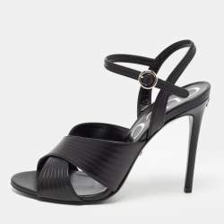 Gucci Black Leather Betsy Ankle Strap Sandals Size 40