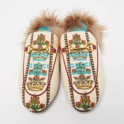 مملوكة مسبقًا Gucci Beige Canvas and Fur Princetown Mules Size 36