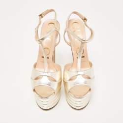 مملوكة مسبقًا Gucci Gold Leather Angel Sandals Size 36