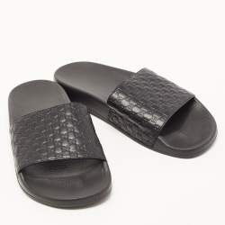مملوكة مسبقًا Gucci Black Microguccissima Rubber Flat Slides Size 37
