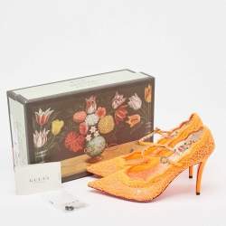 مملوكة مسبقًا Gucci Neon Orange Mesh and Lace Virginia Mary Jane Pumps Size 41