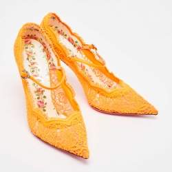 مملوكة مسبقًا Gucci Neon Orange Mesh and Lace Virginia Mary Jane Pumps Size 41