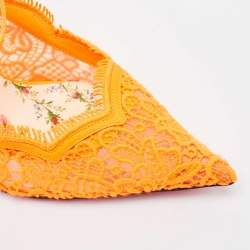 مملوكة مسبقًا Gucci Neon Orange Mesh and Lace Virginia Mary Jane Pumps Size 41