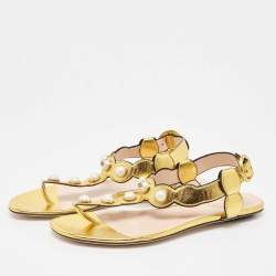 Pre Owned Gucci Gold Scalloped Leather Faux Pearl Embellished Thong Flat Sandals Size 38