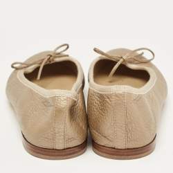 مملوكة مسبقًا حذاء باليرينا فلات غوتشي جلد ذهبي حرف جي مزين مقاس 38.5