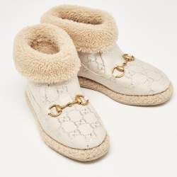 Pre Owned Gucci Cream/Silver Canvas and Shearling Fria Horsebit Ankle Boots Size 35.5