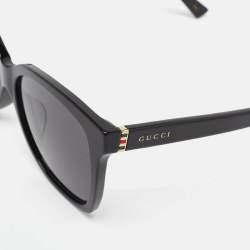 Pre Owned نظارة شمسية غوتشي GG0459SA ويب سوداء مربعة