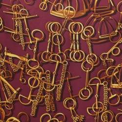 Pre Owned Gucci Burgundy Silk Horsebit Square Scarf