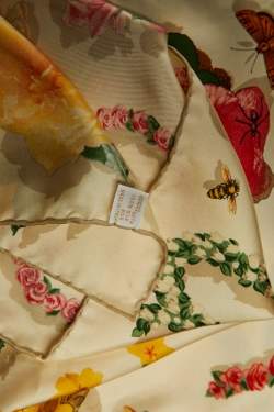 Pre Owned Gucci Light Beige Floral Butterfly Print Silk Scarf