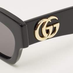 Pre Owned نظارة شمسية عيون القطة غوتشي GG1422S إطار أسود