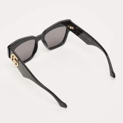 Pre Owned نظارة شمسية عيون القطة غوتشي GG1422S إطار أسود