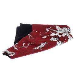 مملوكة مسبقًا Gucci Dark Red and Black Floral Print Cotton Scarf