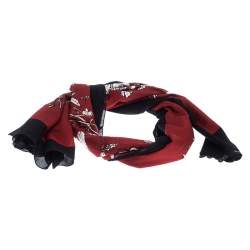 مملوكة مسبقًا Gucci Dark Red and Black Floral Print Cotton Scarf