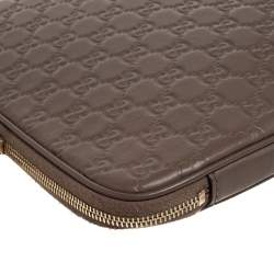 مملوكة مسبقًا Gucci Light Brown Guccissima Leather Laptop Zip Around Case