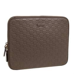 مملوكة مسبقًا Gucci Light Brown Guccissima Leather Laptop Zip Around Case