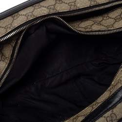 مملوكة مسبقًا Gucci Beige/Black GG Supreme Canvas Toiletry Case