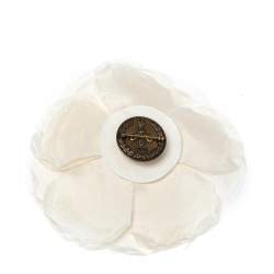 Pre Owned Gucci Off White Silk Flower Brooch