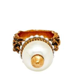 Pre Owned Gucci  Faux Pearl Gold Tone Metal Ring Size 53