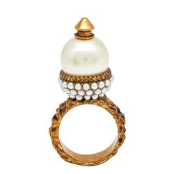 Pre Owned Gucci  Faux Pearl Gold Tone Metal Ring Size 53