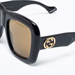 Pre Owned Gucci Black GG0498S Oversized Sunglasses 