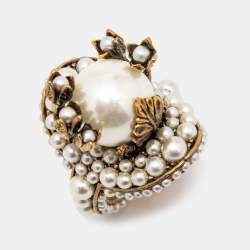 Gucci Faux Pearl Flower Gold Tone Ring Size 50