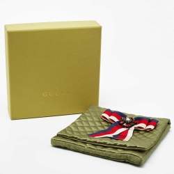 مملوكة مسبقًا Gucci Crystal Faux Pearl Gunmetal Tone Fabric Brooch