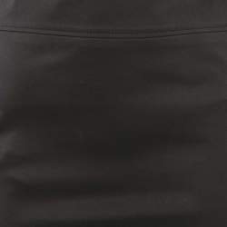 مملوكة مسبقًا Gucci Black Cotton Gabardine GG Badge Detail Knee-Length Skirt M