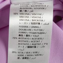 مملوكة مسبقًا فستان غوتشي ميني بمزيج صوف وردي بتفاصيل أزرار لؤلؤية مقاس وسط (ميديوم)