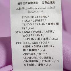 مملوكة مسبقًا فستان غوتشي ميني بمزيج صوف وردي بتفاصيل أزرار لؤلؤية مقاس وسط (ميديوم)